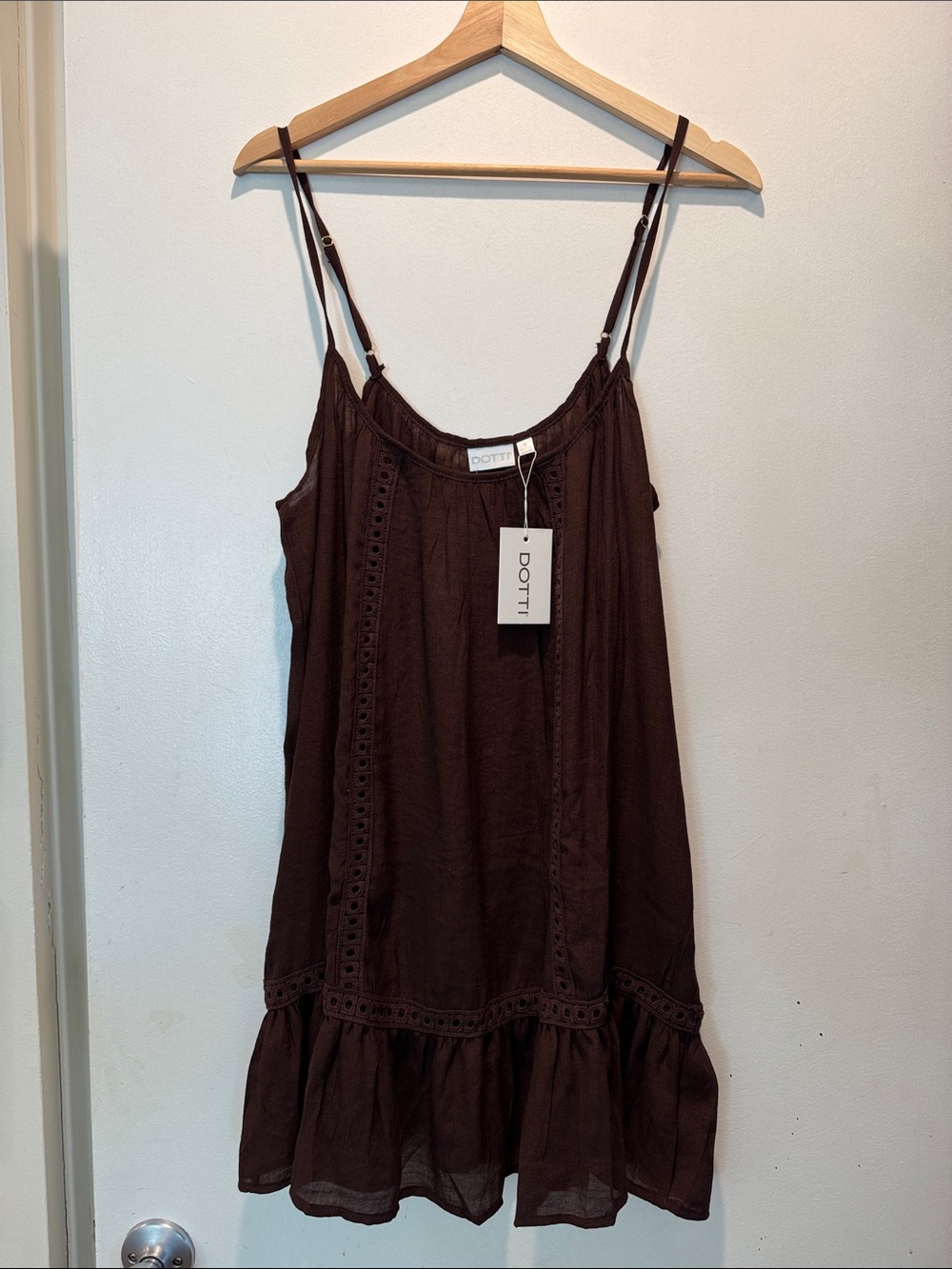 Dotti Cover Up